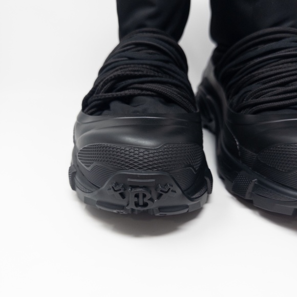 Burberry Arthur Puffy Boots Winter Snow Black Mens 42 EU 9 US 8 UK - Picture 4 of 10